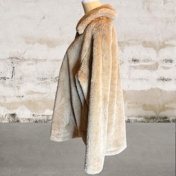 Abercrombie & Fitch NWOT Half-Zip Faux Fur Tan Sweatshirt Size XL - Picture 2 of 5